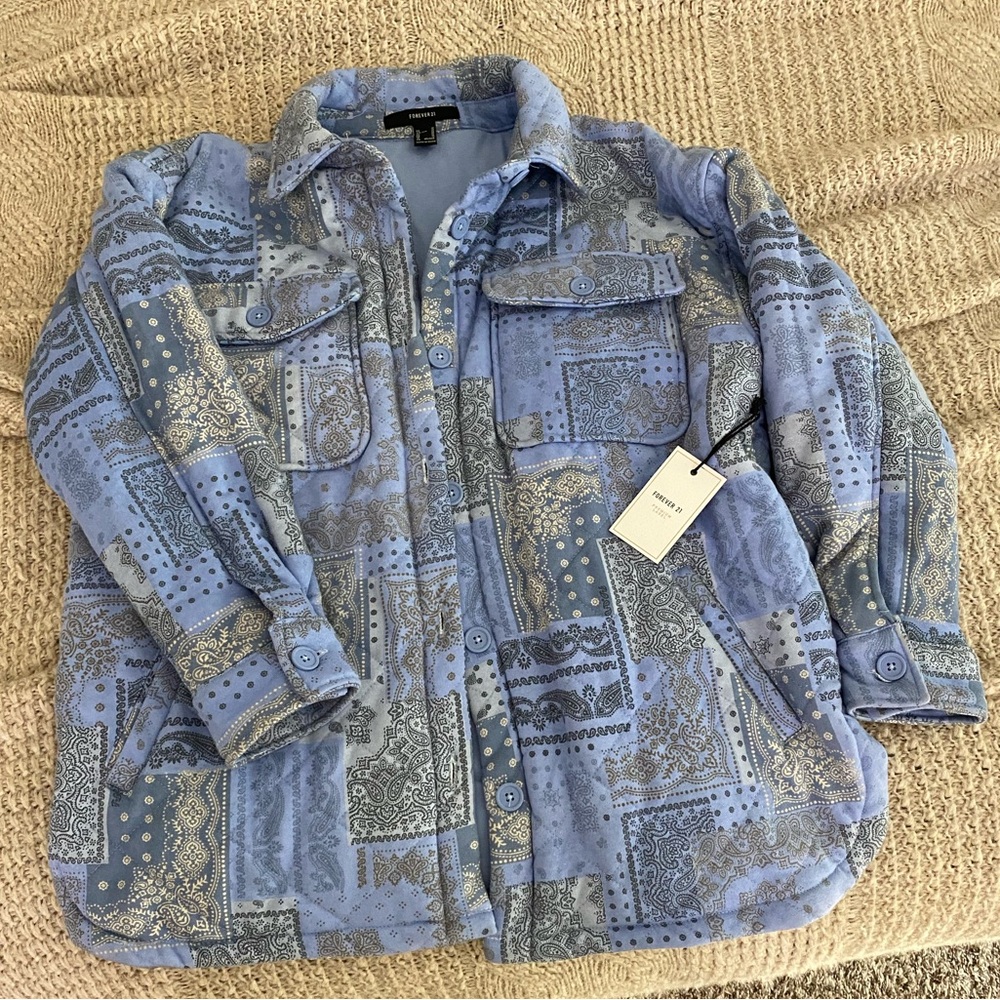 NWT Forever 21 paisley blue bandana worm jacket